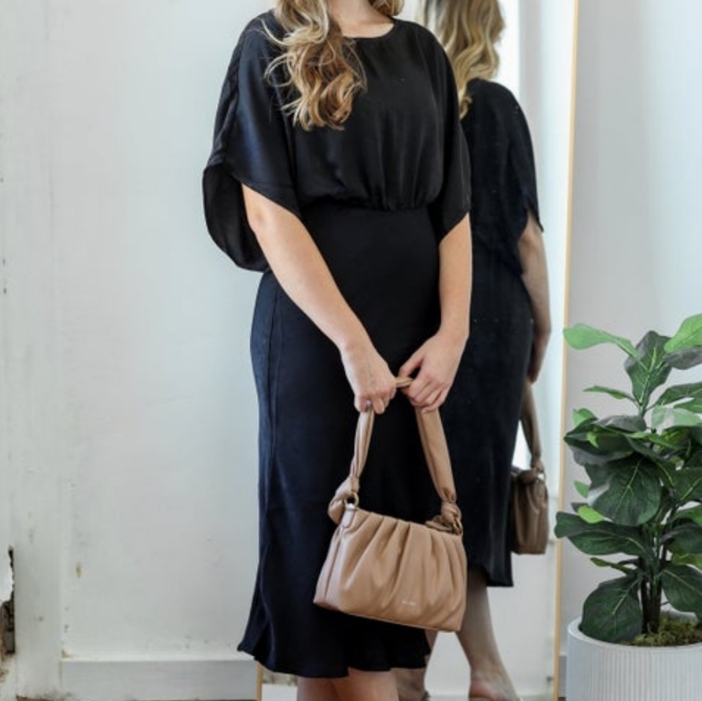 Gilli Black Midi Dress